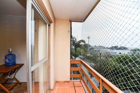 Sacada da Sala de apartamento para alugar com 1 quarto, 48m² em São Sebastião, Porto Alegre