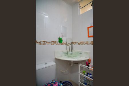 Apartamento à venda com 70m², 3 quartos e 1 vaga Apartamento à venda com 70m², 3 quartos e 1 vagaBanheiro