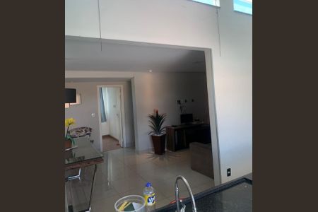 Sala de casa à venda com 2 quartos, 160m² em Santa Terezinha, Belo Horizonte