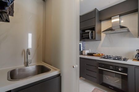 Apartamento à venda com 95m², 2 quartos e 1 vagaÁrea de Serviço