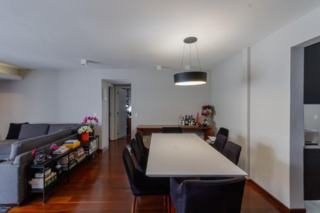 Apartamento à venda com 95m², 2 quartos e 1 vagaSala