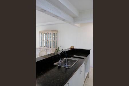 Apartamento à venda com 84m², 2 quartos e 2 vagasCozinha