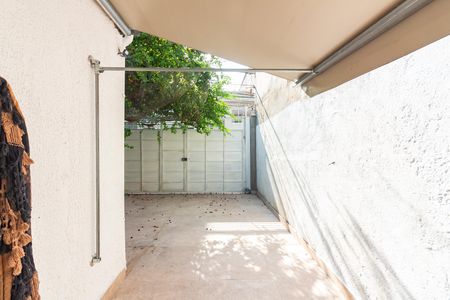 Casa para alugar com 50m², 2 quartos e 2 vagas Casa para alugar com 50m², 2 quartos e 2 vagasQuintal