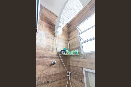 Casa para alugar com 50m², 2 quartos e 2 vagas Casa para alugar com 50m², 2 quartos e 2 vagasBanheiro Social