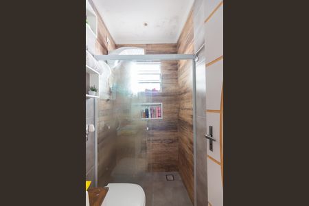 Casa para alugar com 50m², 2 quartos e 2 vagas Casa para alugar com 50m², 2 quartos e 2 vagasBanheiro Social