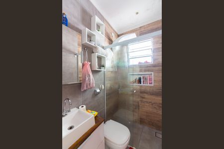 Casa para alugar com 50m², 2 quartos e 2 vagas Casa para alugar com 50m², 2 quartos e 2 vagasBanheiro Social