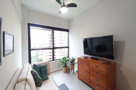 Sala de apartamento à venda com 2 quartos, 70m² em Cambuí, Campinas