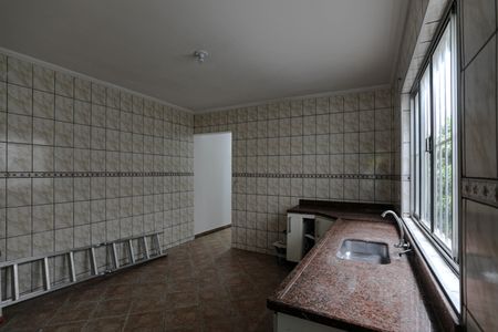 Casa para alugar com 120m², 4 quartos e 2 vagas Casa para alugar com 120m², 4 quartos e 2 vagasCozinha