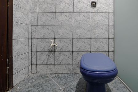 Casa para alugar com 120m², 4 quartos e 2 vagas Casa para alugar com 120m², 4 quartos e 2 vagasBanheiro 1