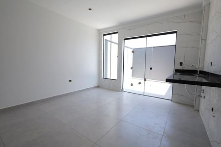 Casa à venda com 70m², 2 quartos e 2 vagasCozinha
