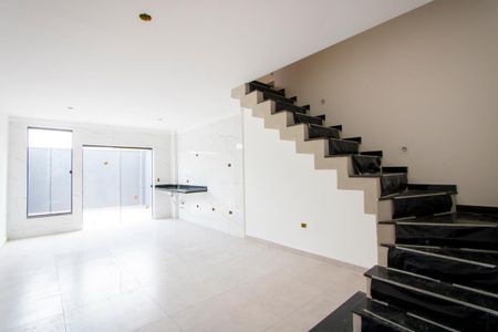 Sala de apartamento à venda com 2 quartos, 70m² em Vila Vitória, Santo André