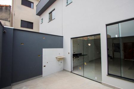 Apartamento à venda com 70m², 2 quartos e 2 vagasÁrea de serviço