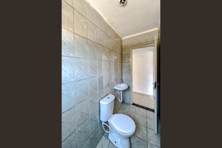Casa para alugar com 72m², 2 quartos e sem vagaBanheiro