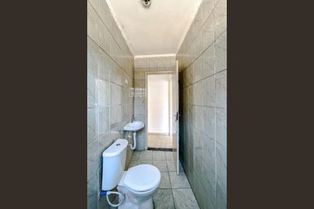 Casa para alugar com 72m², 2 quartos e sem vagaBanheiro