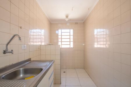 Apartamento à venda com 48m², 2 quartos e 1 vaga Apartamento à venda com 48m², 2 quartos e 1 vagaCozinha e Área de Serviço