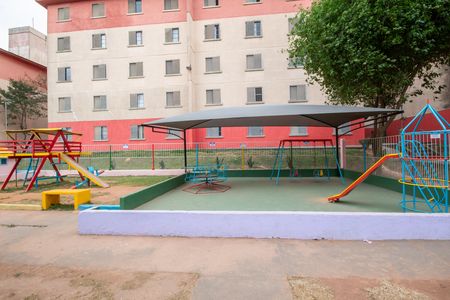 Apartamento à venda com 48m², 2 quartos e 1 vaga Apartamento à venda com 48m², 2 quartos e 1 vagaÁrea comum - Playground