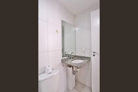 Apartamento para alugar com 33m², 1 quarto e 1 vaga Apartamento para alugar com 33m², 1 quarto e 1 vagaBanheiro Social