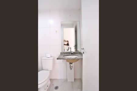 Apartamento para alugar com 33m², 1 quarto e 1 vaga Apartamento para alugar com 33m², 1 quarto e 1 vagaBanheiro SocialBanheiro Social