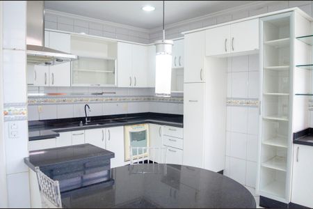 Casa para alugar com 380m², 4 quartos e 4 vagasCozinha