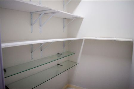 Casa para alugar com 380m², 4 quartos e 4 vagasDespensa