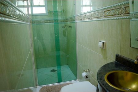 Casa para alugar com 380m², 4 quartos e 4 vagasBanheiro