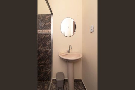 Casa para alugar com 300m², 3 quartos e 3 vagasBanheiro Social