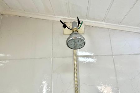 Casa à venda com 270m², 4 quartos e 4 vagas Casa à venda com 270m², 4 quartos e 4 vagasBanheiro da Suíte 4