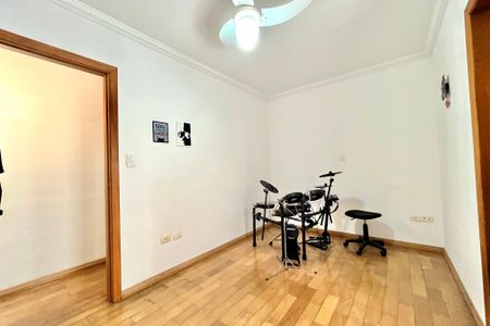 Casa à venda com 270m², 4 quartos e 4 vagas Casa à venda com 270m², 4 quartos e 4 vagasSuite 2