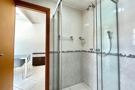 Casa à venda com 270m², 4 quartos e 4 vagas Casa à venda com 270m², 4 quartos e 4 vagasBanheiro da Suíte 4