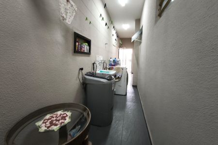 Casa à venda com 160m², 3 quartos e 1 vagaÁrea de Serviço