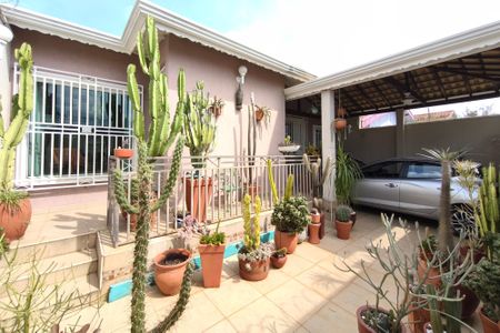 Casa à venda com 160m², 3 quartos e 1 vagaQuintal - Garagem