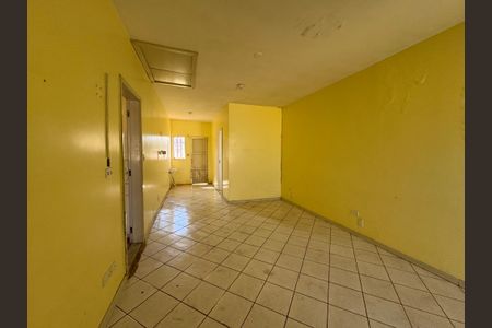 Casa à venda com 300m², 4 quartos e 2 vagas