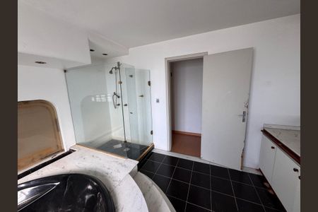 Casa à venda com 300m², 4 quartos e 2 vagas