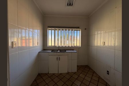Casa à venda com 300m², 4 quartos e 2 vagas