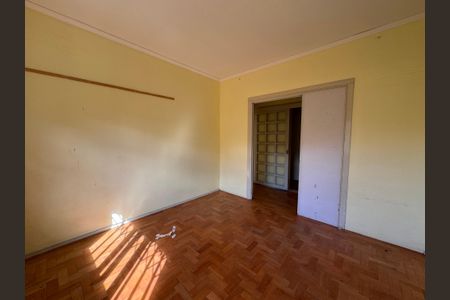 Casa à venda com 300m², 4 quartos e 2 vagas