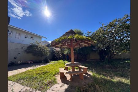 Casa à venda com 300m², 4 quartos e 2 vagas