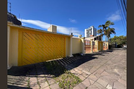 Casa à venda com 300m², 4 quartos e 2 vagas