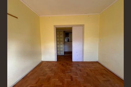 Casa à venda com 300m², 4 quartos e 2 vagas