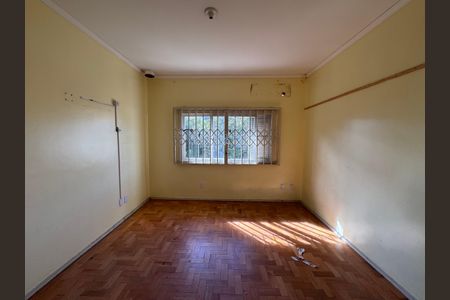 Casa à venda com 300m², 4 quartos e 2 vagas