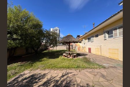Casa à venda com 300m², 4 quartos e 2 vagas