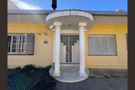 Casa à venda com 300m², 4 quartos e 2 vagas