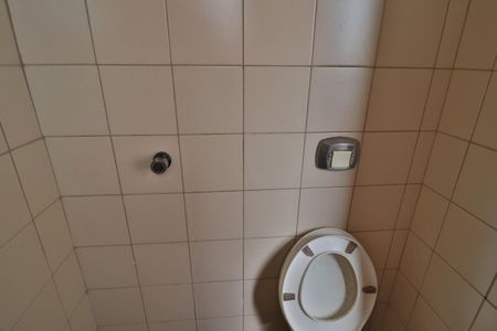 Apartamento para alugar com 140m², 4 quartos e 2 vagasBanheiro de serviço