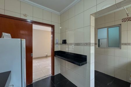 Apartamento à venda com 92m², 3 quartos e 2 vagasCozinha