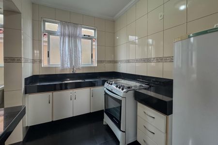 Apartamento à venda com 92m², 3 quartos e 2 vagasCozinha