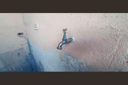 Casa para alugar com 50m², 1 quarto e sem vaga