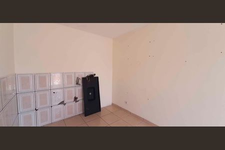 Casa para alugar com 50m², 1 quarto e sem vaga