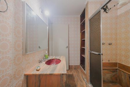 Apartamento à venda com 193m², 3 quartos e 2 vagasBanheiro da Suíte