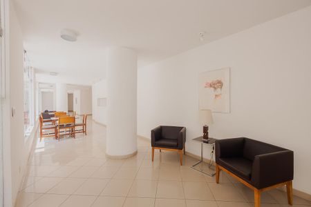 Apartamento à venda com 193m², 3 quartos e 2 vagasHall social