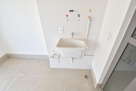 Apartamento à venda com 121m², 3 quartos e 2 vagas Apartamento à venda com 121m², 3 quartos e 2 vagasÁrea de serviço