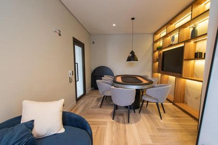 Apartamento à venda com 121m², 3 quartos e 2 vagas Apartamento à venda com 121m², 3 quartos e 2 vagasSala de jogos